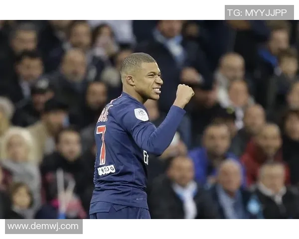 五大联赛月度最佳球员荣誉加冕实至名归展现顶尖实力